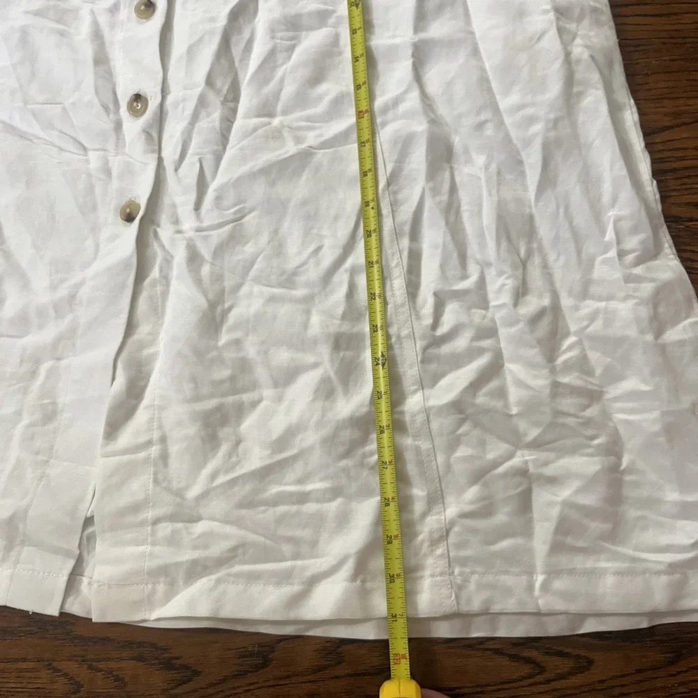 NWOT Liz Claiborne Women's White Skirt Size 20W Button Front